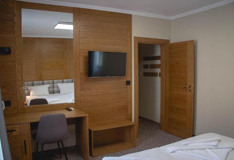 ホテル Prince Cyril