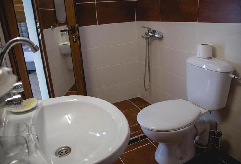 ホテル Prince Cyril