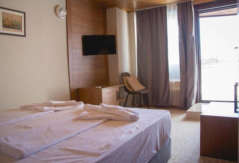 ホテル Prince Cyril