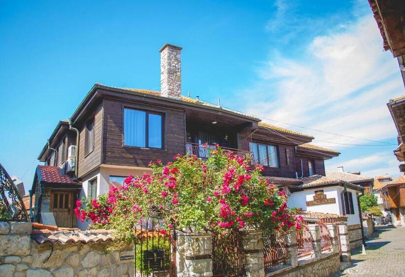 ホテル Prince Cyril