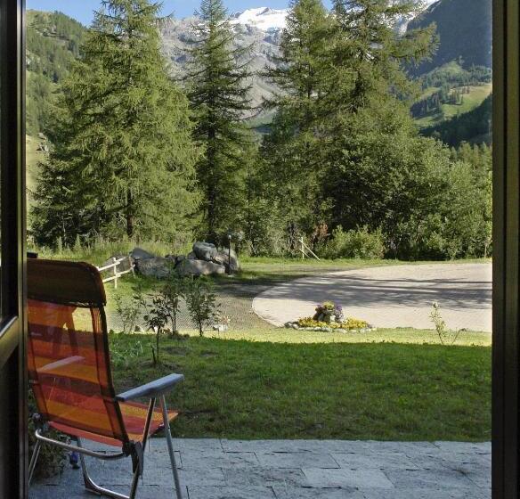 فندق Residence Dei Walser