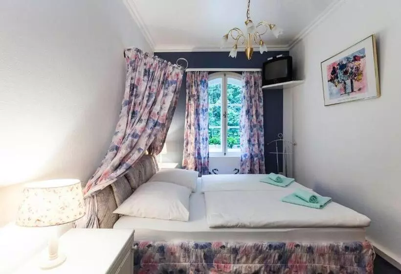 Hotelli Schlossrestaurant Neuschwanstein