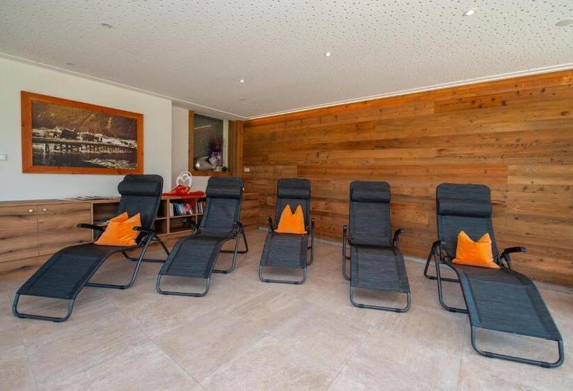 Wiesenhof, Hotel Direkt Am See