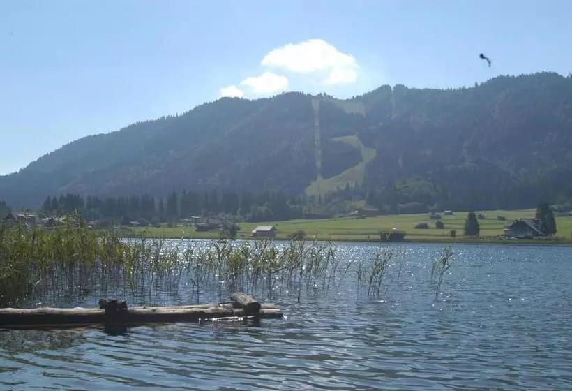 Wiesenhof, Hotel Direkt Am See