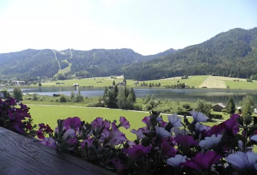 Wiesenhof, Hotel Direkt Am See