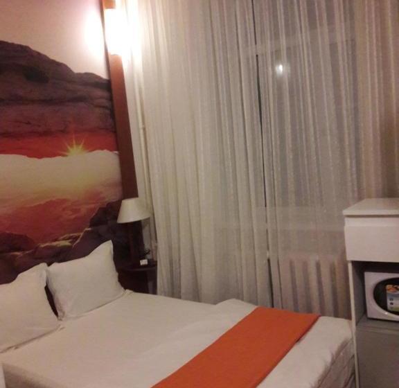 Wood Street (hotel On 5 Floor)