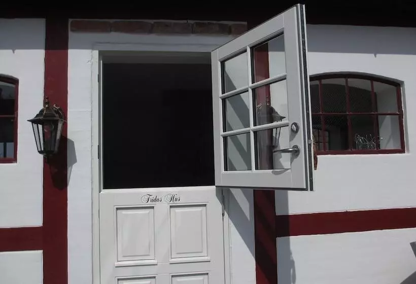 Jungshoved Præstegård B&b