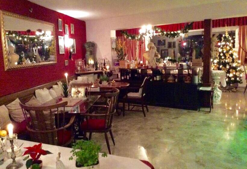 Villa Desiree   Hotel Garni   Adults Only