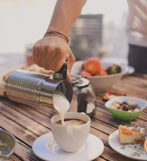 ベッドアンドブレックファースト Bed&breakfast Vanni