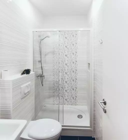 ベッドアンドブレックファースト Bed&breakfast Vanni