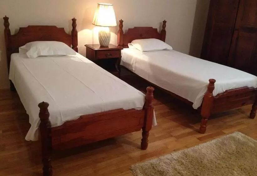 ベッドアンドブレックファースト Bed&breakfast Vanni