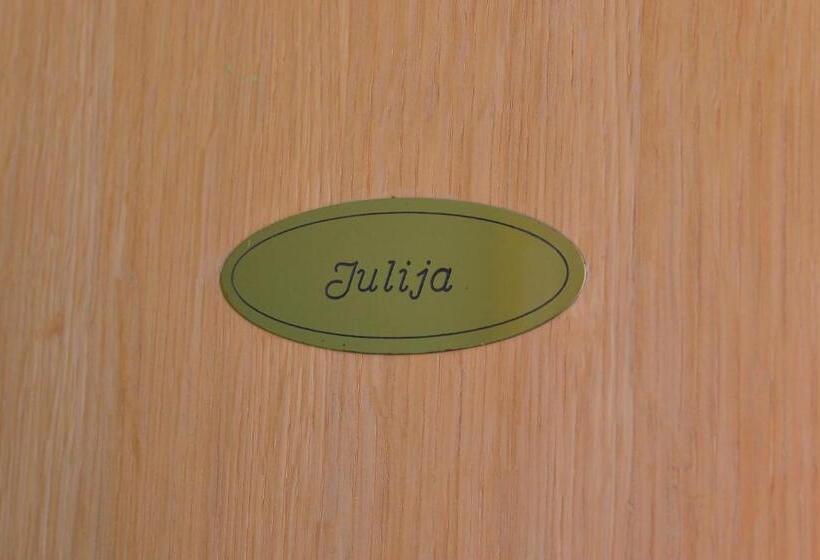 Bed And Breakfast Julia