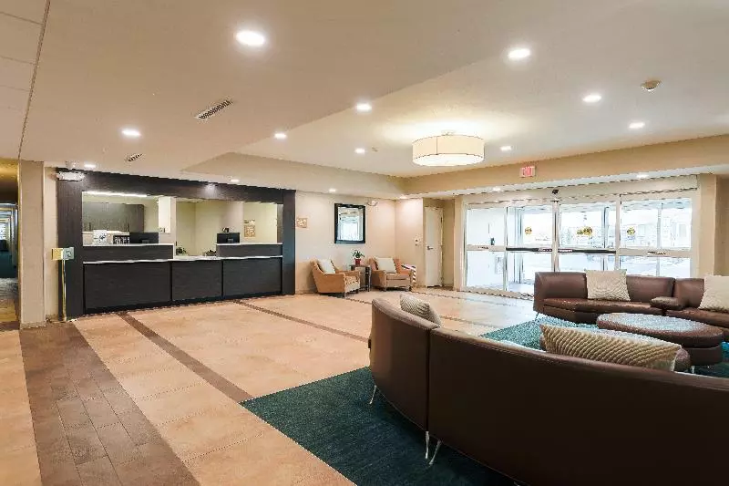 ホテル Candlewood Suites Lenexa   Overland Park Area By Ihg