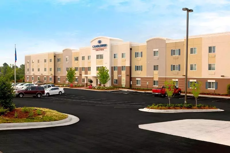 ホテル Candlewood Suites Lenexa   Overland Park Area By Ihg