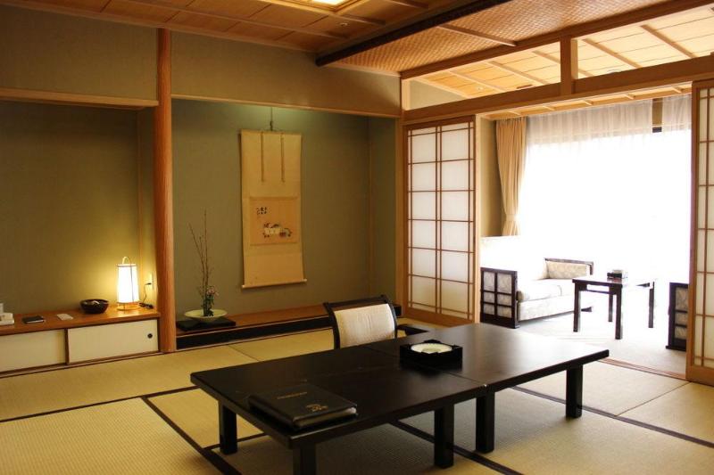 Hotel Dogo Onsen Funaya