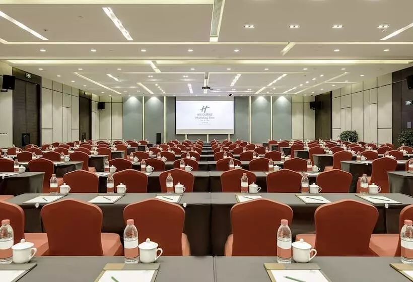 ホテル Holiday Inn Baoji Central, An Ihg