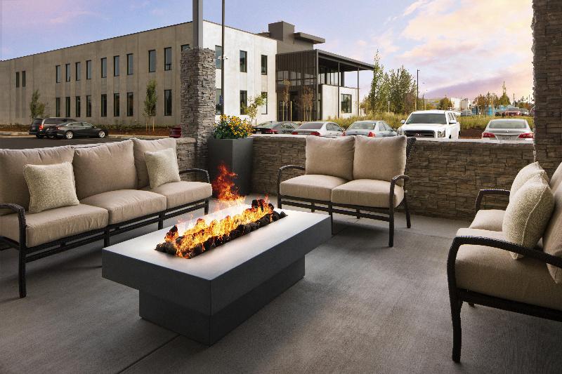 هتل Holiday Inn Express & Suites Portland Airport Cascade Stn, An Ihg