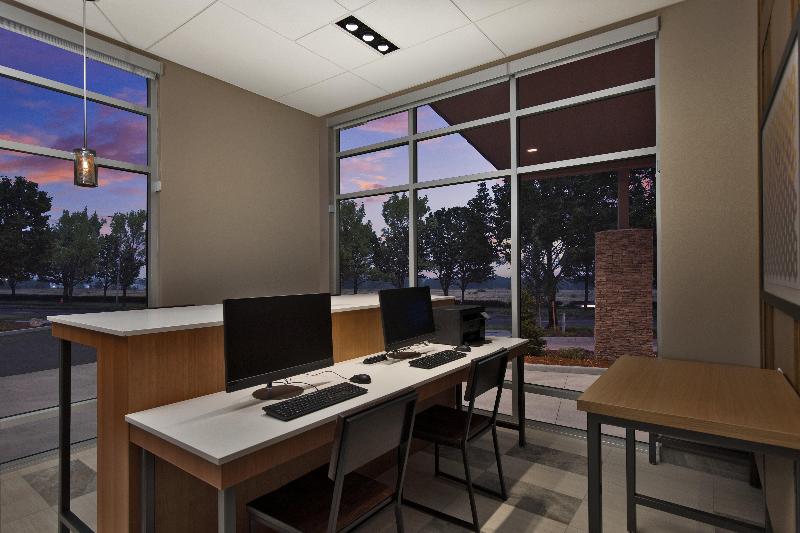 هتل Holiday Inn Express & Suites Portland Airport Cascade Stn, An Ihg