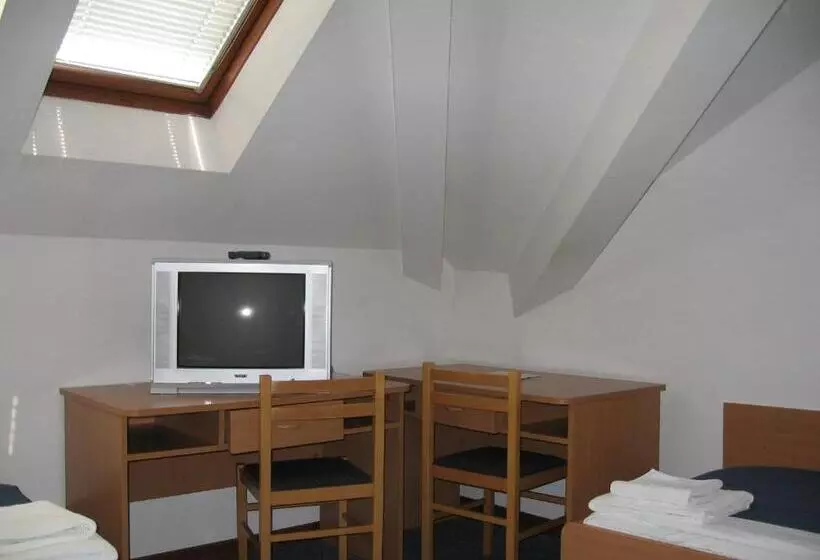 ホテル Veli Jože