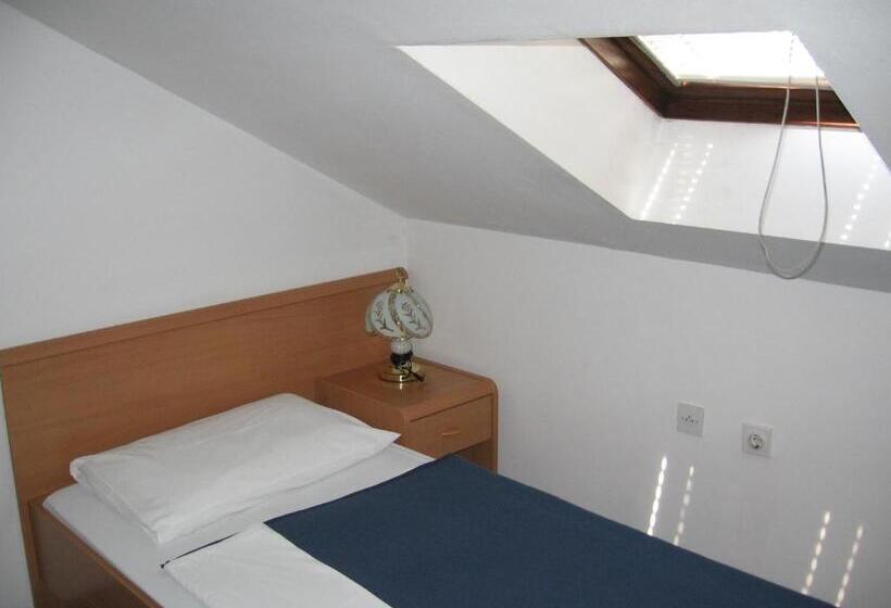 בית מלון כפרי Veli Jože