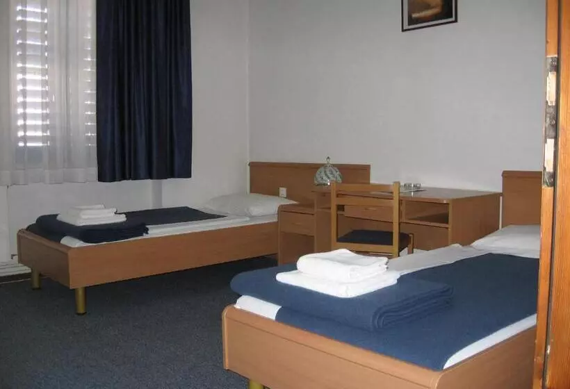 ホテル Veli Jože