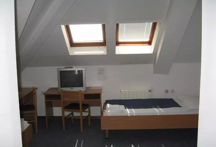 ホテル Veli Jože