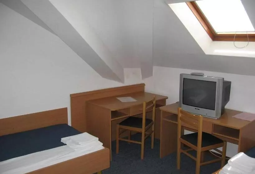 ホテル Veli Jože