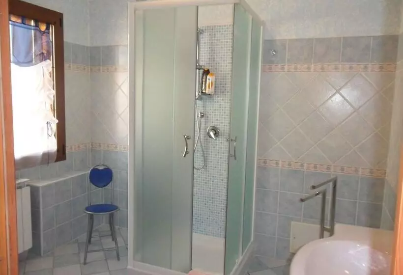 تختخواب و صبحانه Canne Al Vento