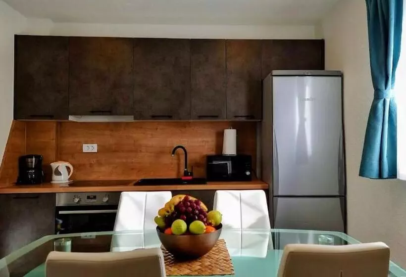 Aamiaismajoitus (B&B) Dorijini Dvori