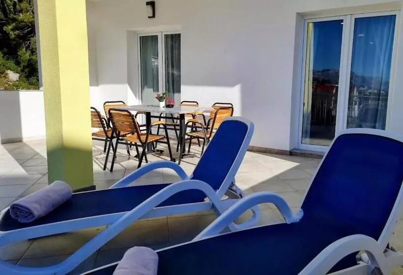 Aamiaismajoitus (B&B) Dorijini Dvori