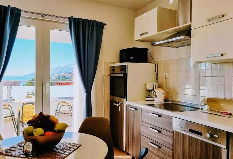 Aamiaismajoitus (B&B) Dorijini Dvori