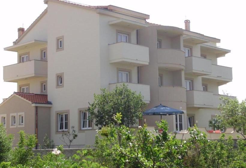 Bed & Breakfast Jugo