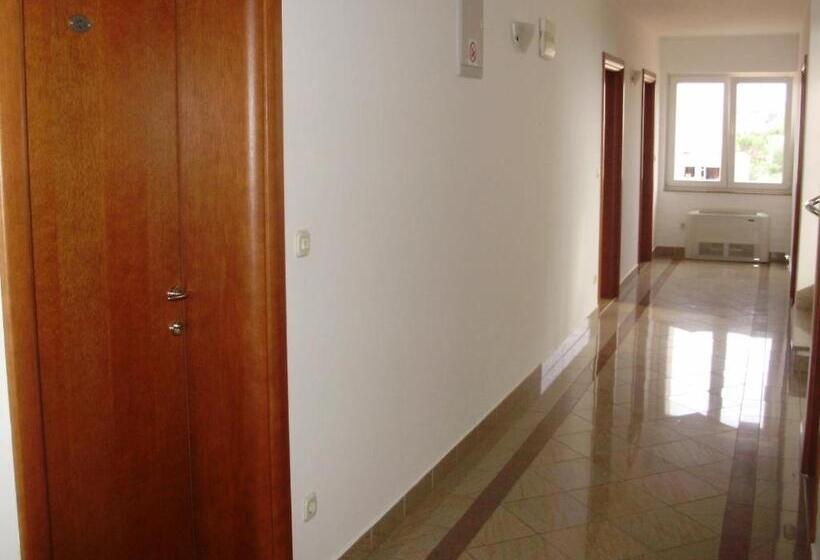 Bed & Breakfast Jugo