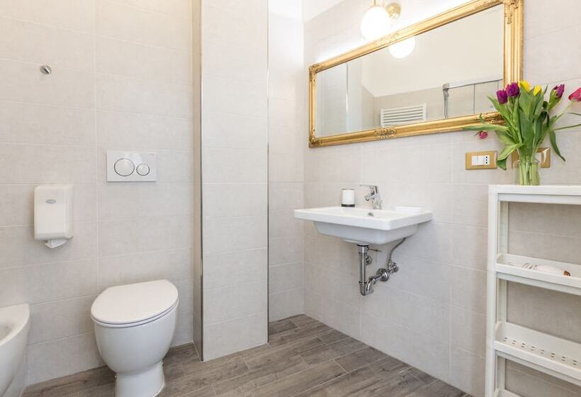 تختخواب و صبحانه Central City Rooms