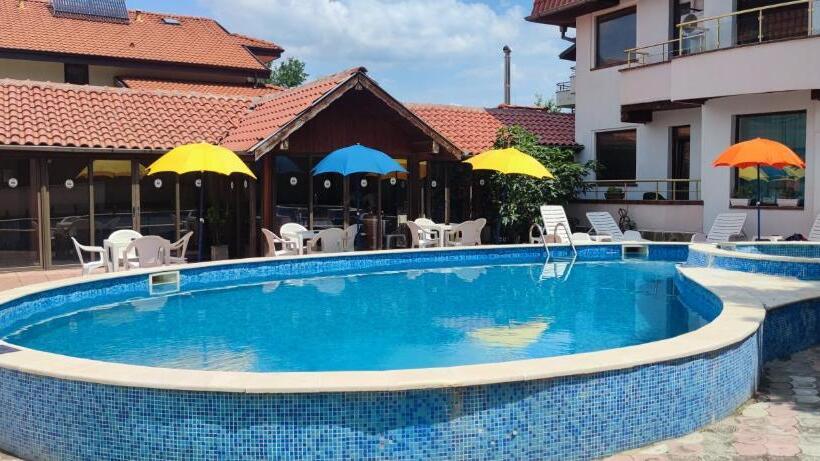 Family Hotel Saint Peter