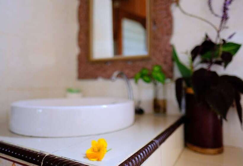 فندق Dukuh Village Villas & Art