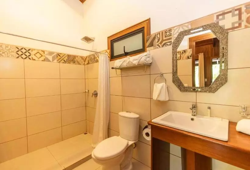 Hotelli Jaguarundi Jungle Lodge   Monteverde