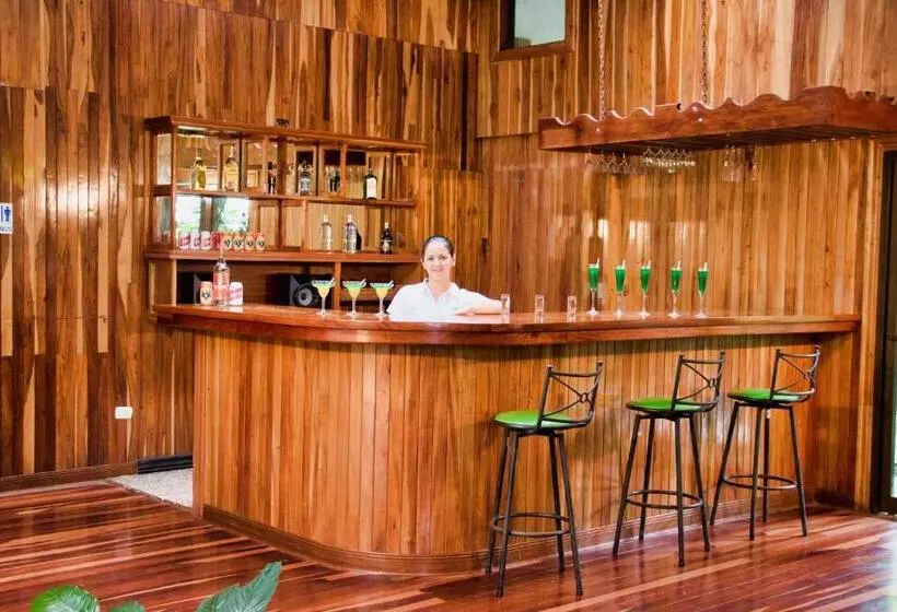 Hotelli Jaguarundi Jungle Lodge   Monteverde