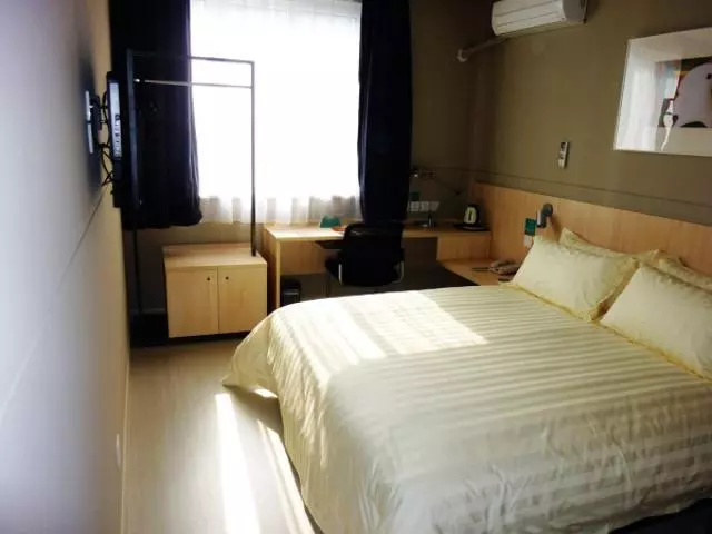 Hotelli Jinjiang Inn Taizhou Huangyan Huancheng East Road