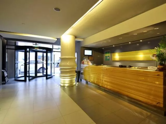 Hotelli Jinjiang Inn Taizhou Huangyan Huancheng East Road