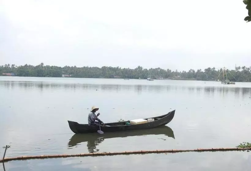 هتل Lago Leisure Resort & Spa