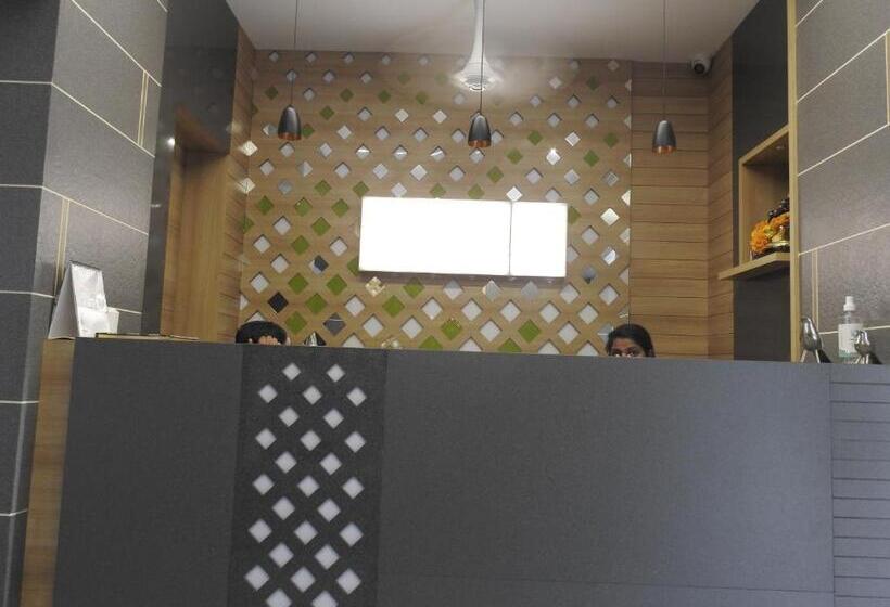 Hotel Lago Leisure Resort & Spa