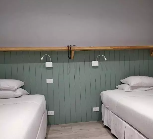 ホテル Las Terrazas Express