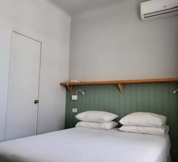 ホテル Las Terrazas Express