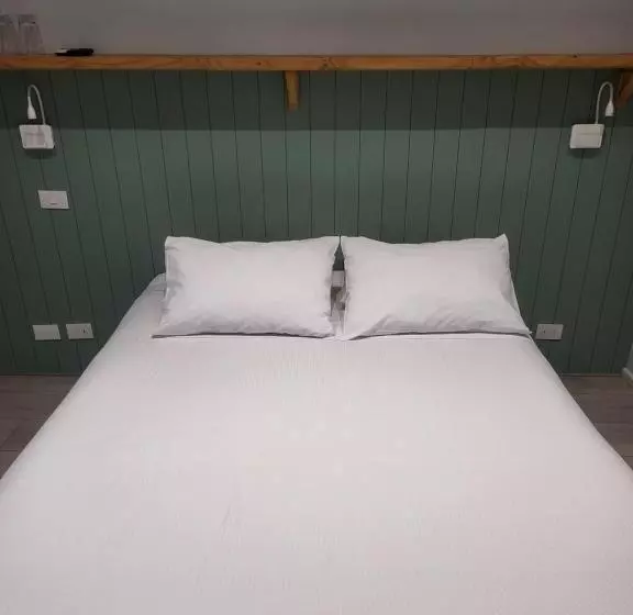 ホテル Las Terrazas Express