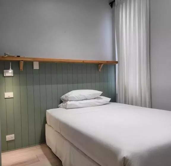 ホテル Las Terrazas Express