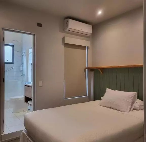 ホテル Las Terrazas Express