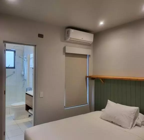 ホテル Las Terrazas Express