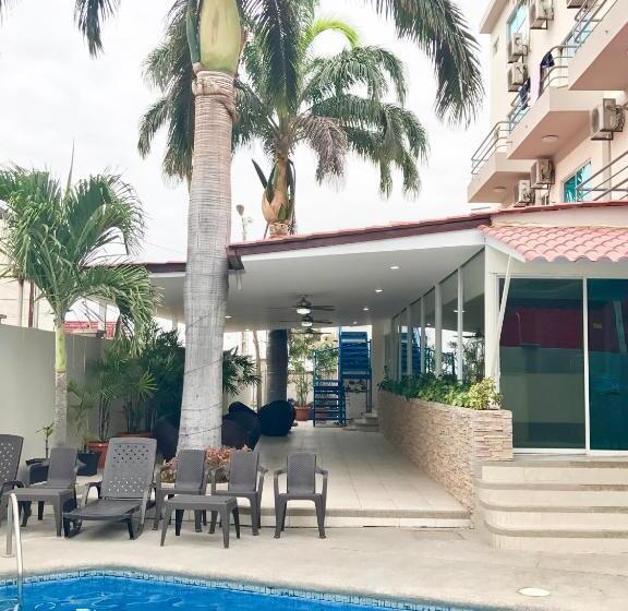 Hotel Mar Azul