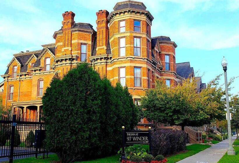 فندق The Inn At 97 Winder